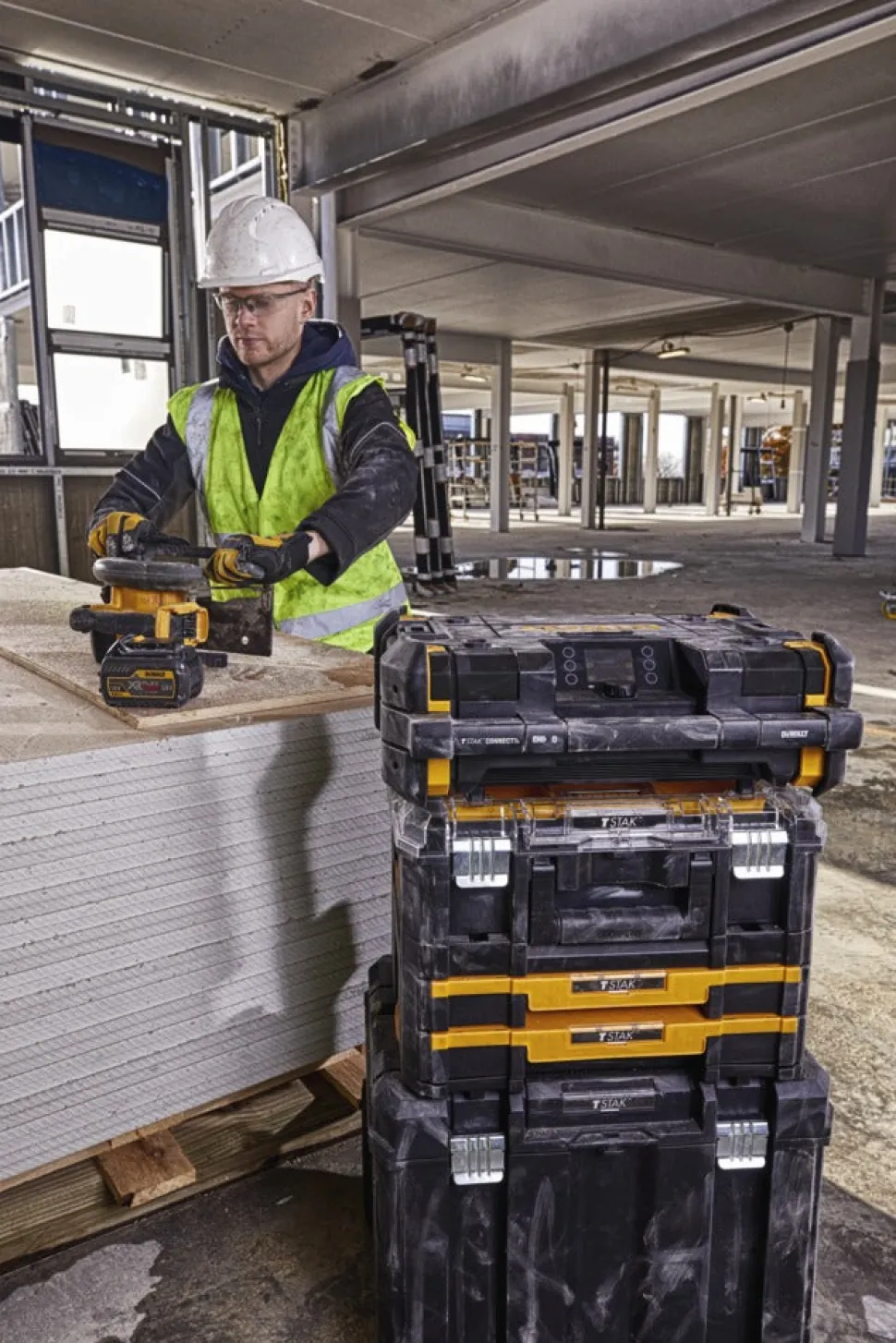 DeWALT Radio TSTAK DWST1-81078-QW Laadfunctie DAB+